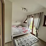 Cely Dum Flora V Ceskosaskem Svycarsku * Janov