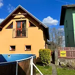 Cely Dum Flora V Ceskosaskem Svycarsku Apartment