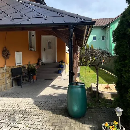 Cely Dum Flora V Ceskosaskem Svycarsku Apartman